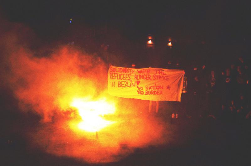 Spontandemo für Geflüchtete in Durststreik! 11