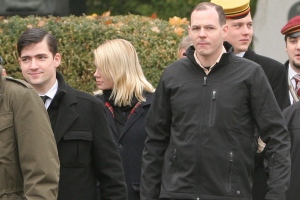 Martin Sellner (links) und Wolfgang Lechner (rechts) beim Nowotny-Gedenken 2009