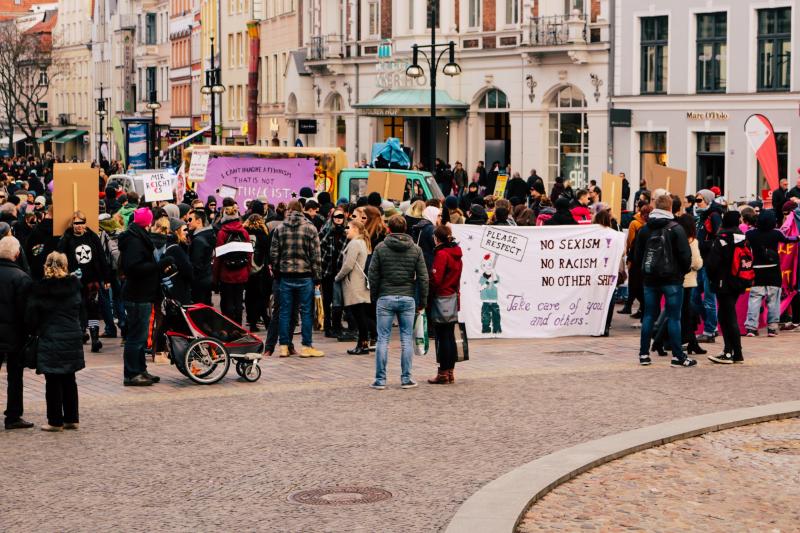 Frauen*kampftagsdemo in Rostock 2