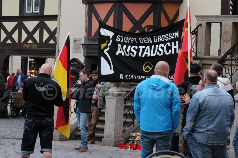 Jan Schmidt (AfD, MdL) als Redner am 03.04.2016 bei „Grablichtaktion“ der „IB Harz“ in Wernigerode (Foto: Mario Bialek)