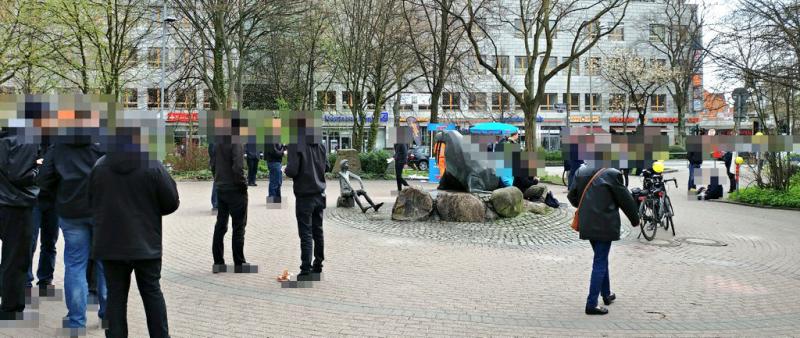 Protest gegen AfD-Stand in Poppenbüttel. Quelle Twitter.