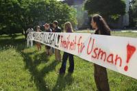 Solidarität mit Usman Manir vor dem Amtsgericht in Eisenhüttenstadt