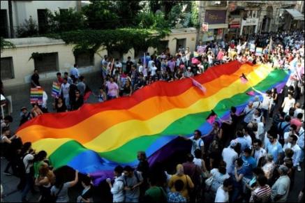 homosexuelle-demonstrieren-istanbul-rechte.jpg