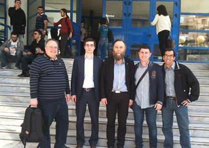 Nikos Kotzias (erster von links) und der russische Faschist Dugin (Zentrum), April 2013, Griechenland. Quelle: 4PT.su (Dugin'sche Webseite)