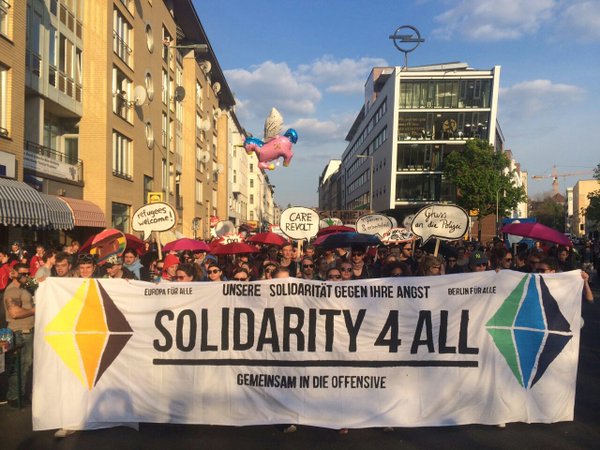 Der spätere Frontblock "solidarity for all"