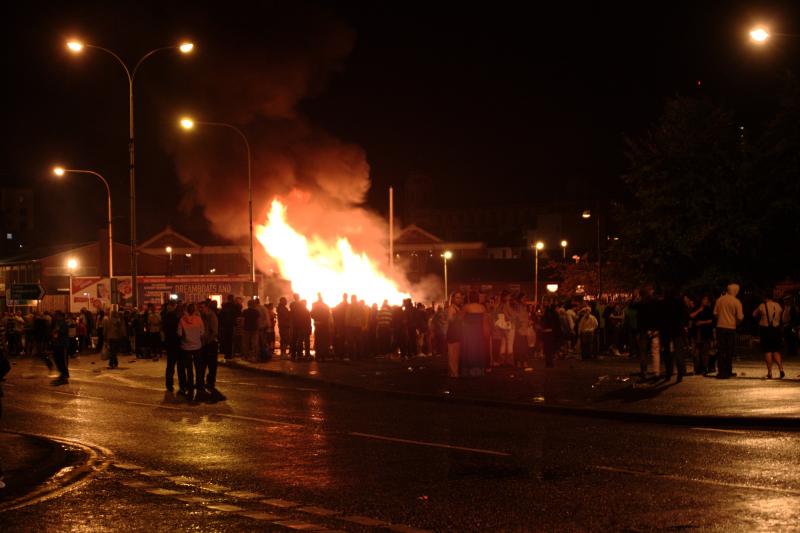 09.08.2010 - Bonfire am Divis Tower